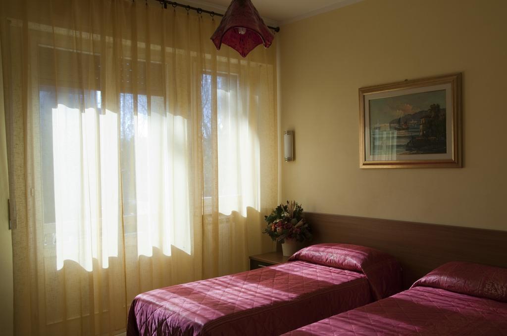 Hotel Il Cavaliere Nero Tirrenia Pokój zdjęcie